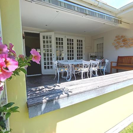 On The Bay Bed & Breakfast Port Elizabeth Exterior foto